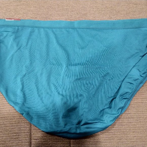 Cacique 26/28 (4X) No-Show Hipster Panty w/ Lace - Picture 3 of 5